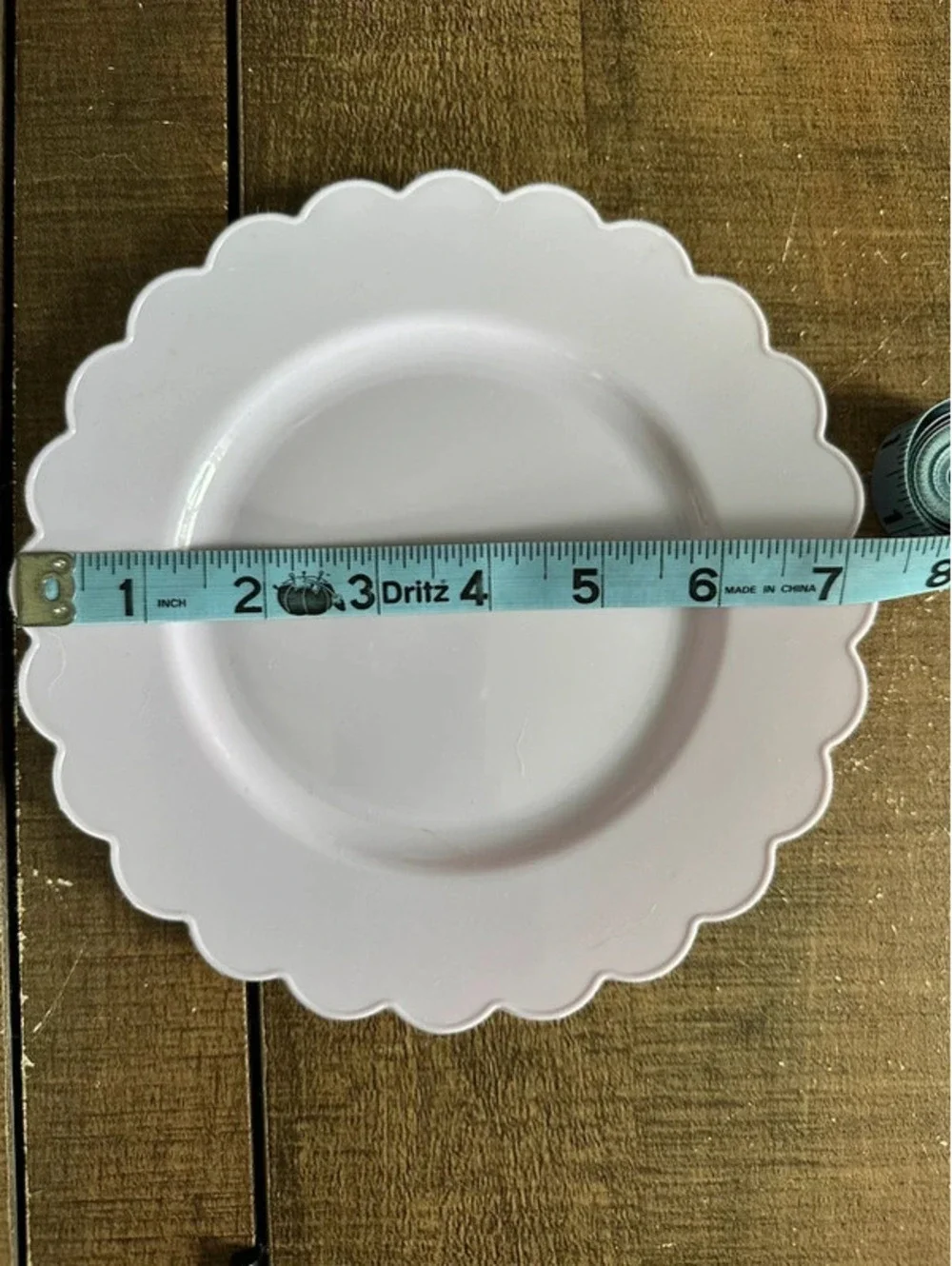 Set of 11 Pastel Scalloped Plastic Dessert Plates 7.5